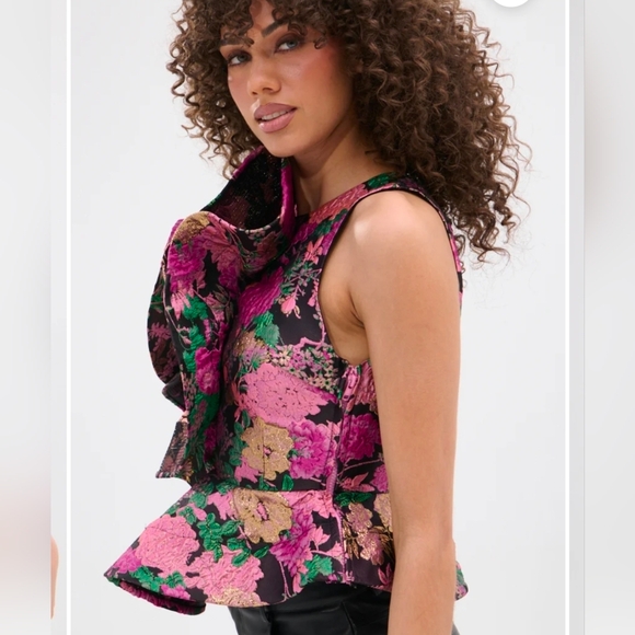 JULIETTE EXAGGERATED RUFFLE BLOUSE - XL - Picture 3 of 6